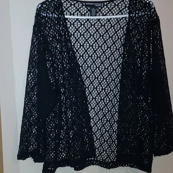 2X Net/Crochet L/S Top - Picture 2 of 2